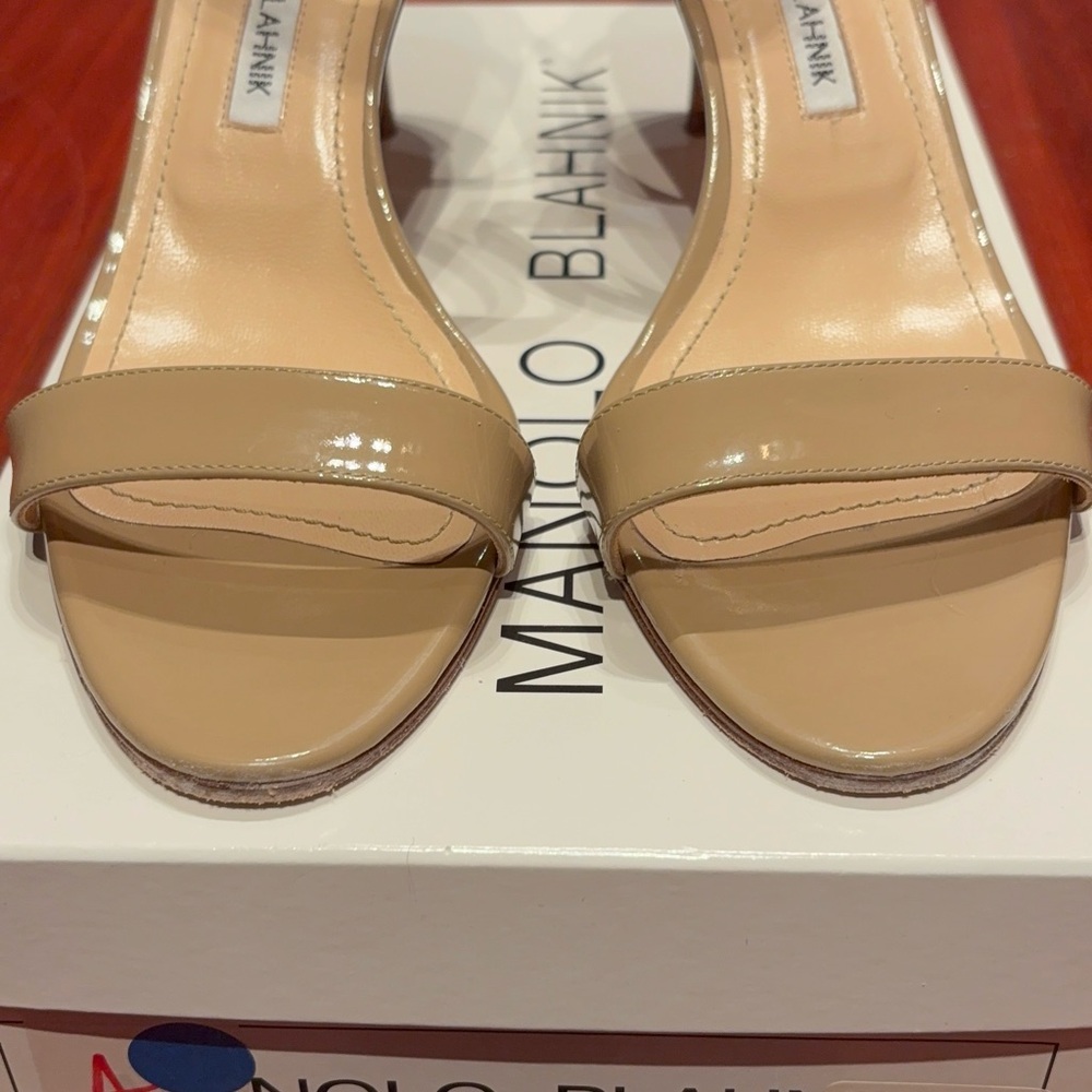 Manolo Blahnik Patent Leather Nude Ankle Strap Heels - Picture 4 of 12